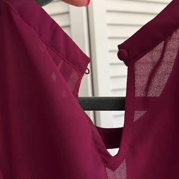 Burgundy color blouse - Picture 4 of 5